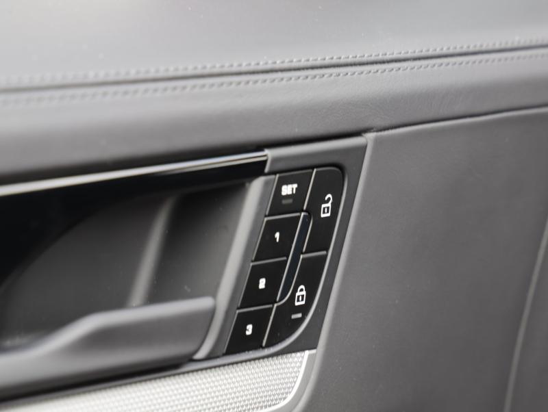 Porsche Cayenne E-Hybrid Coupé