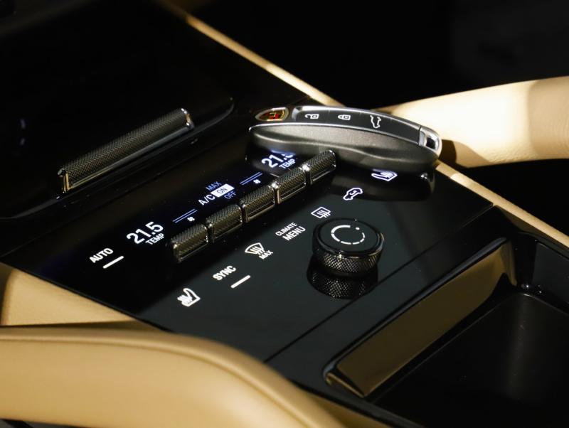 Porsche Cayenne E-Hybrid Coupé