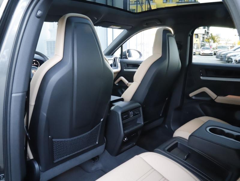 Porsche Cayenne E-Hybrid Coupé