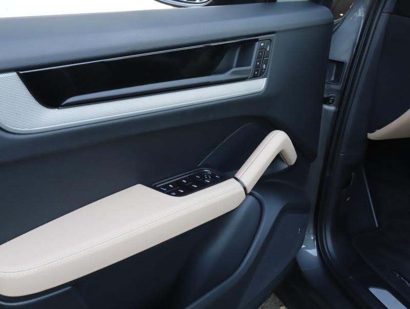 Porsche Cayenne E-Hybrid Coupé