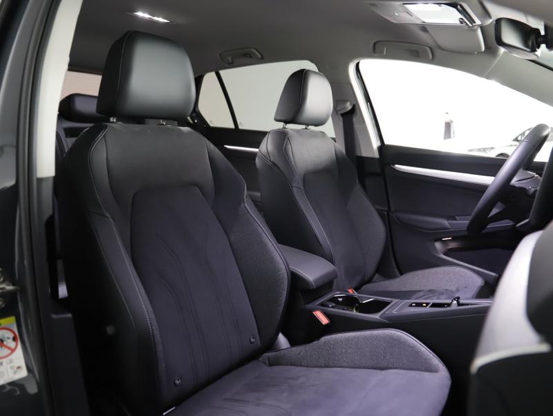 VW Golf Rabbit eHybrid DSG 150 kW