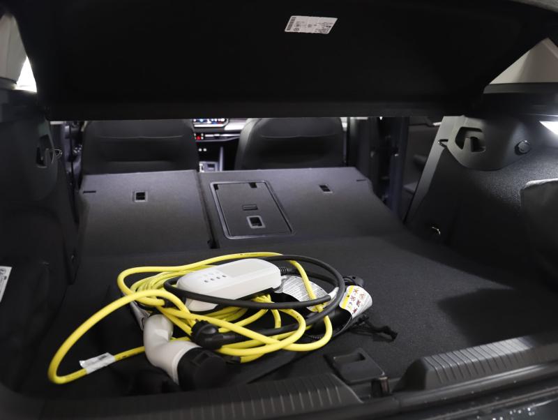 VW Golf Rabbit eHybrid DSG 150 kW