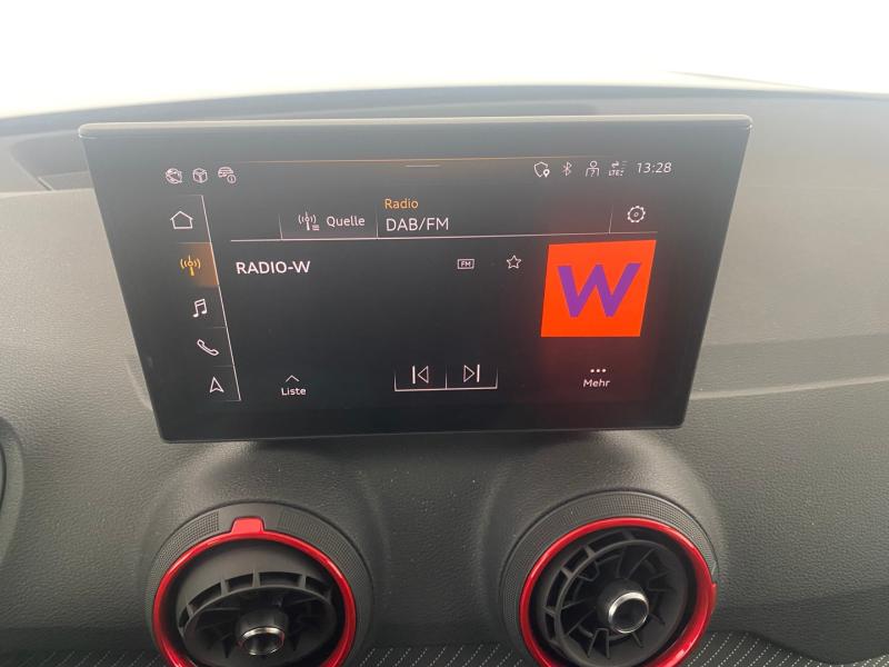 Audi Q2 35 TFSI S line