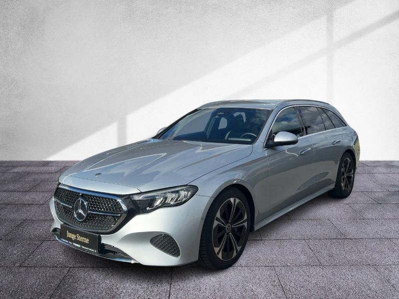 MERCEDES-BENZ E 300 de 4MATIC T KEYGO DISTR NP € 74.305.-