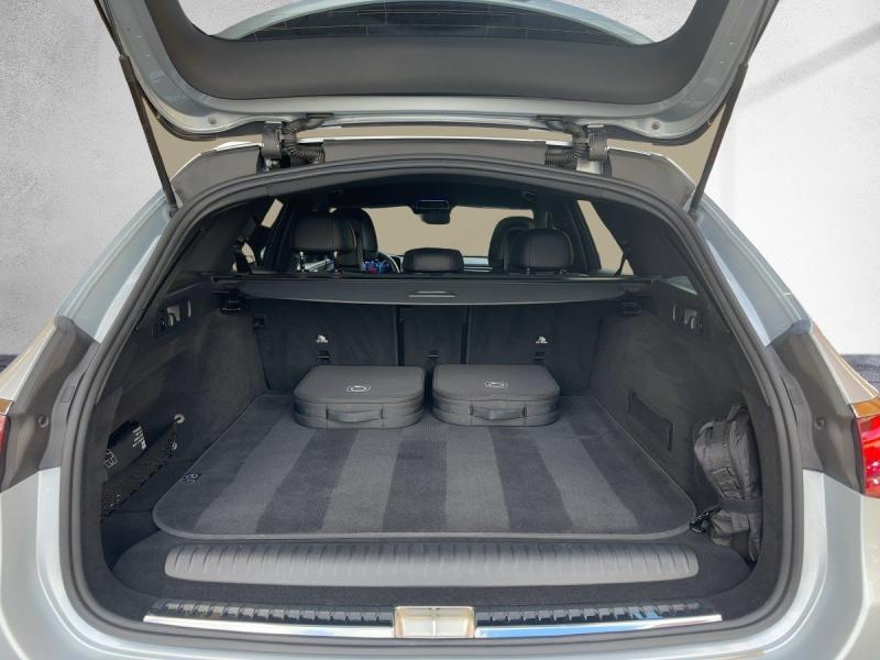 MERCEDES-BENZ E 300 de 4MATIC T KEYGO DISTR NP € 74.305.-