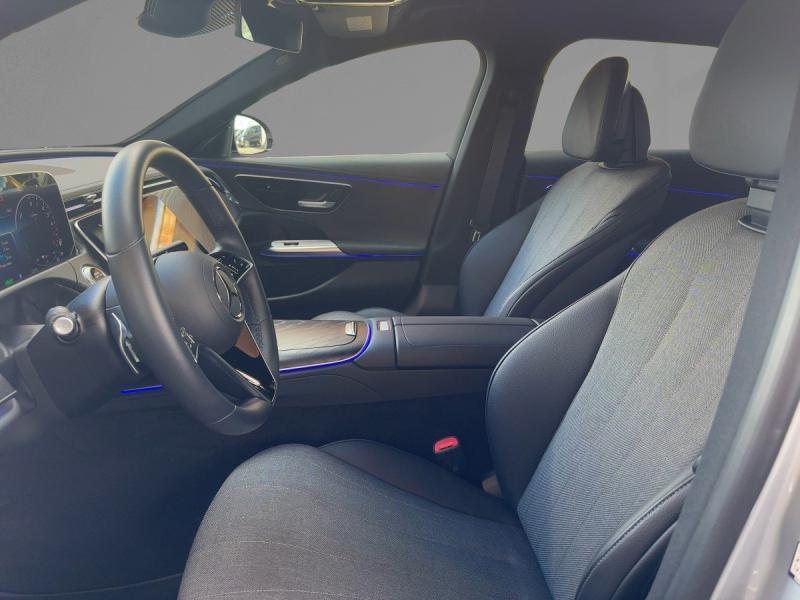 MERCEDES-BENZ E 300 de 4MATIC T KEYGO DISTR NP € 74.305.-