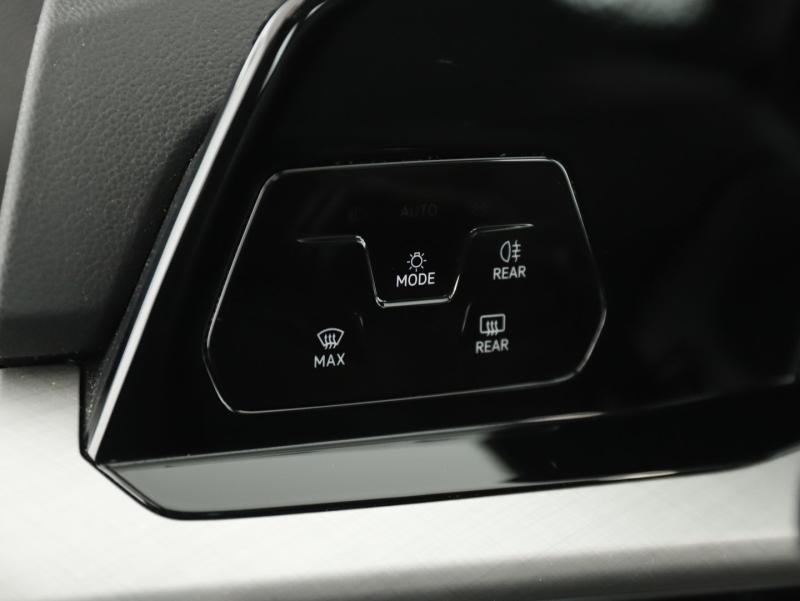 VW Golf Variant Life TDI DSG