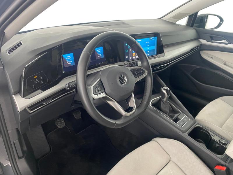 VW Golf Life TSI