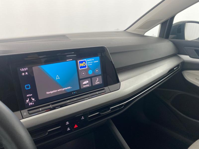 VW Golf Life TSI