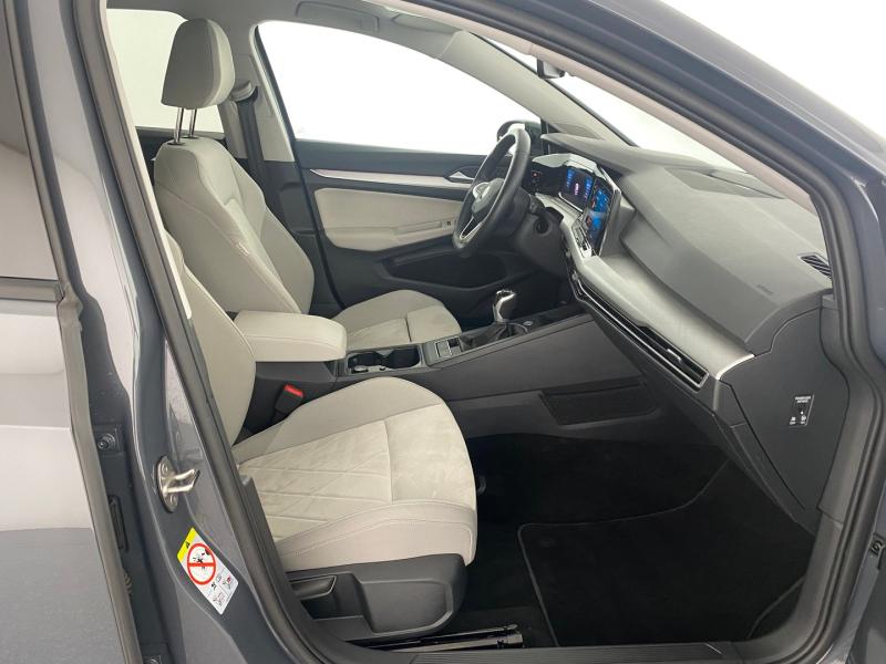 VW Golf Life TSI