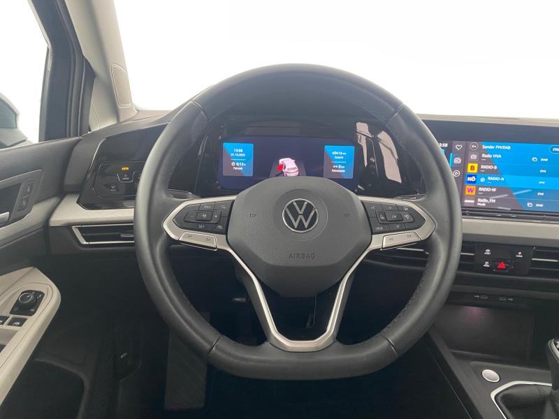 VW Golf Life TSI