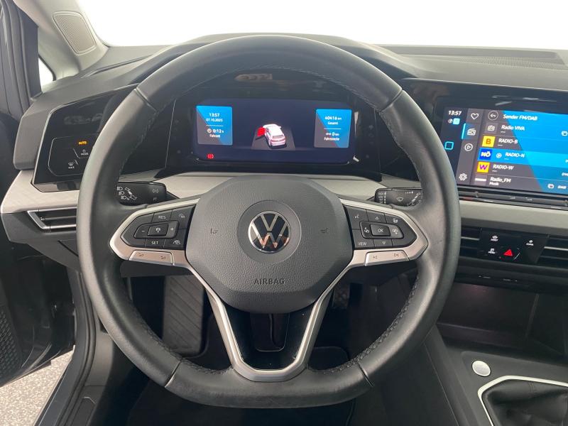 VW Golf Life TSI