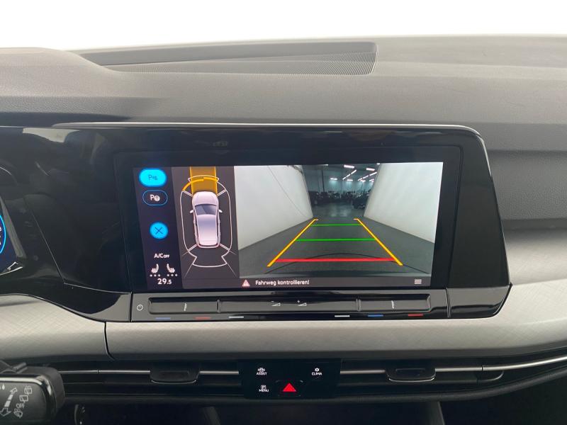 VW Golf Life TSI