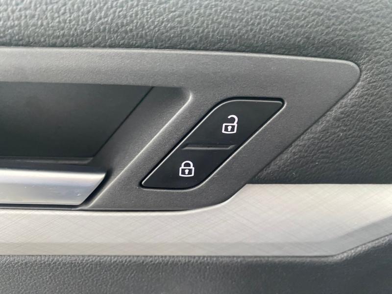 VW Golf Life TSI