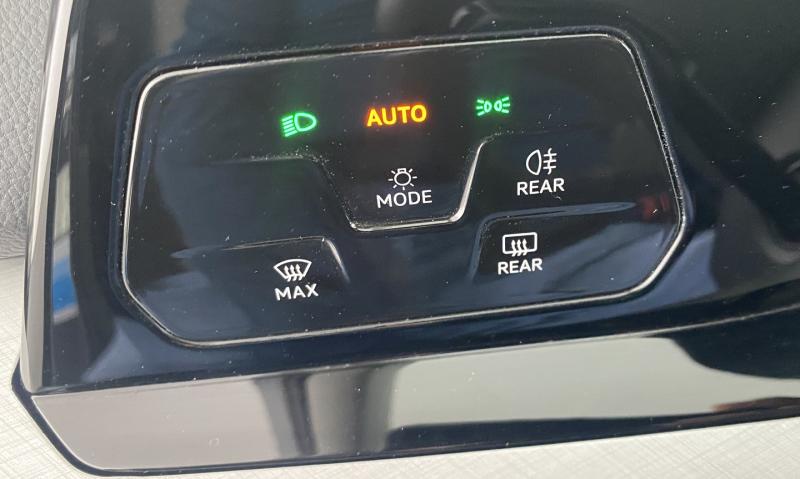 VW Golf Life TSI