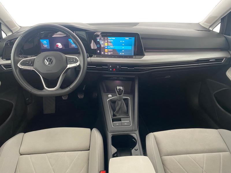 VW Golf Life TSI