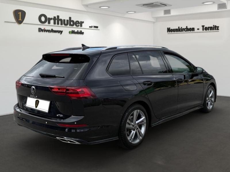 VW Golf VIII Variant R-Line eTSI