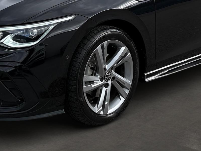 VW Golf VIII Variant R-Line eTSI