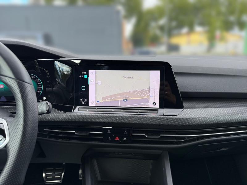 VW Golf VIII Variant R-Line eTSI