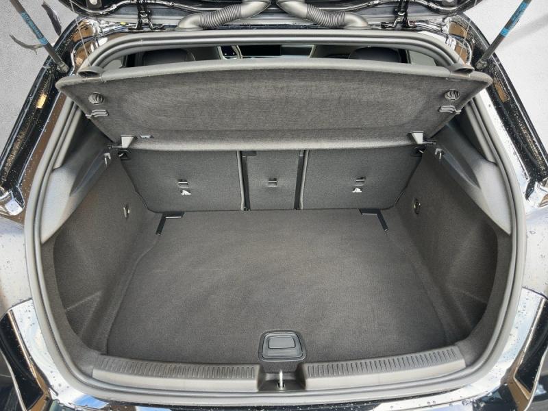 MERCEDES-BENZ A 200 AMG Line