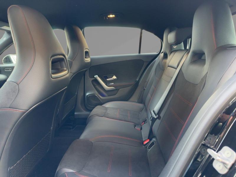 MERCEDES-BENZ A 200 AMG Line