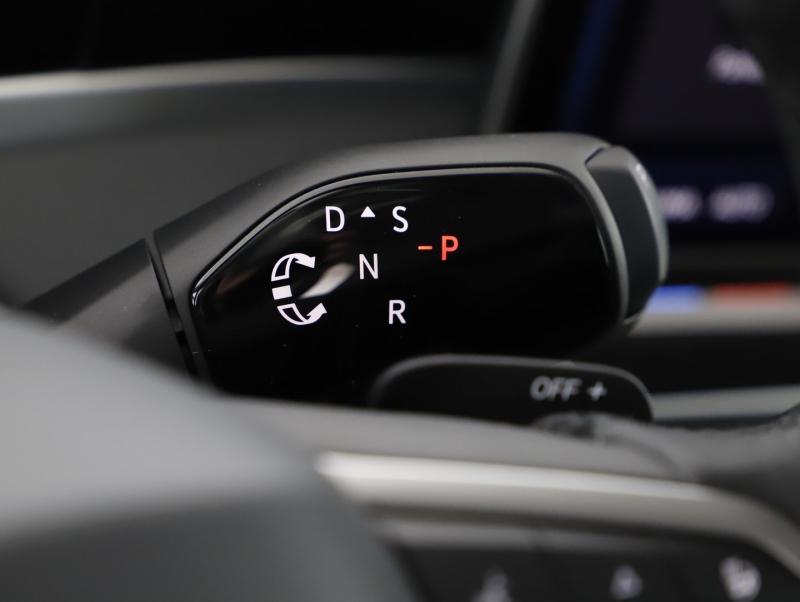 VW Passat Variant Elegance TDI DSG