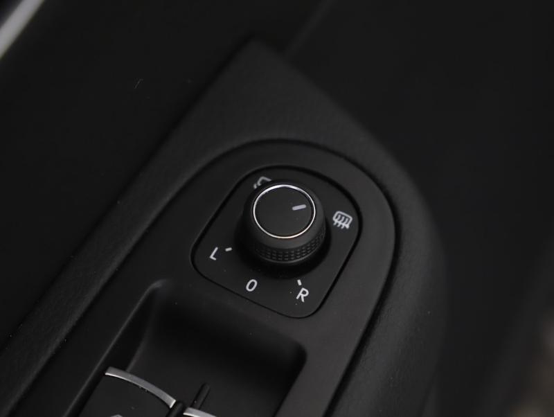 VW Sharan Bus+ TDI SCR 4MOTION DSG 5-Sitzer