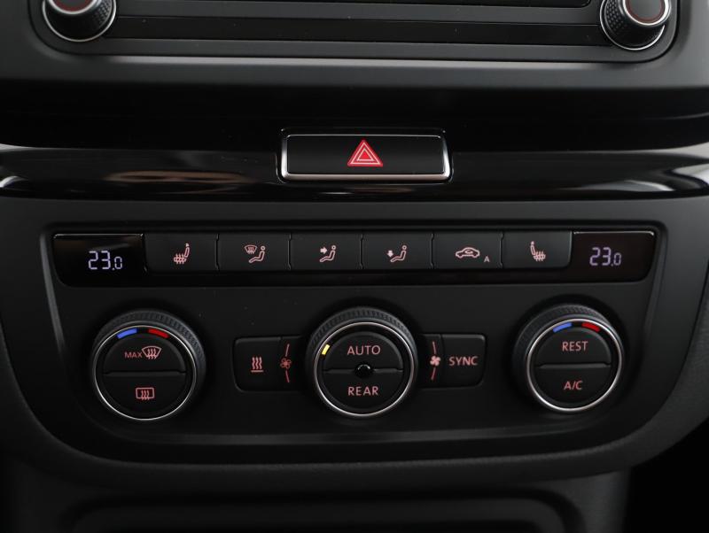 VW Sharan Bus+ TDI SCR 4MOTION DSG 5-Sitzer