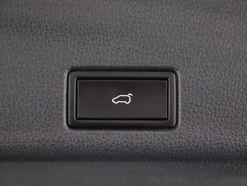 VW Sharan Bus+ TDI SCR 4MOTION DSG 5-Sitzer