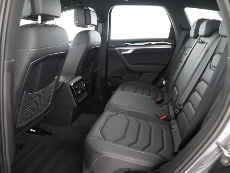 VW Touareg R-Line TDI 4MOTION