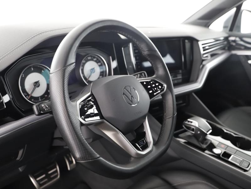 VW Touareg R-Line TDI 4MOTION