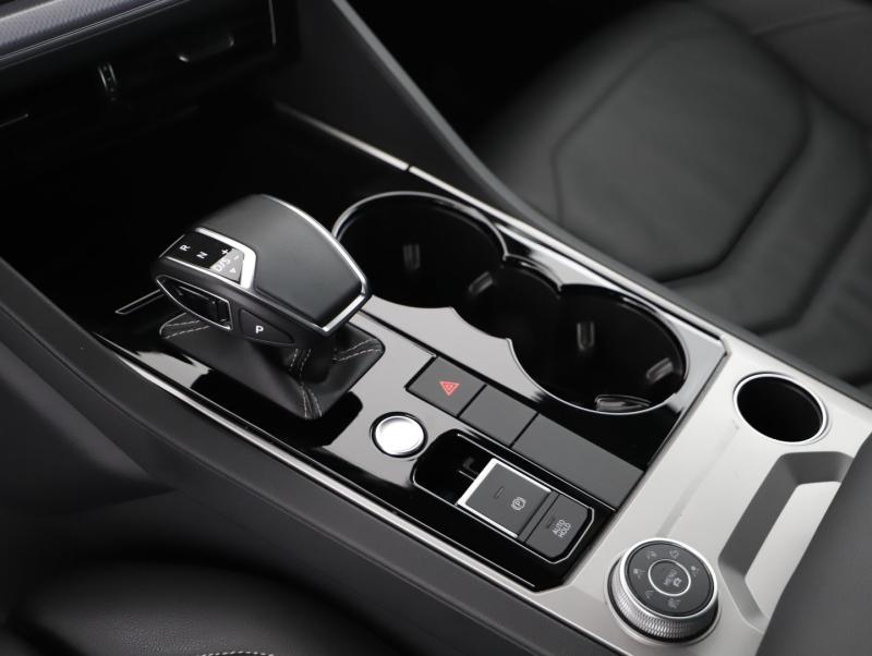VW Touareg R-Line TDI 4MOTION