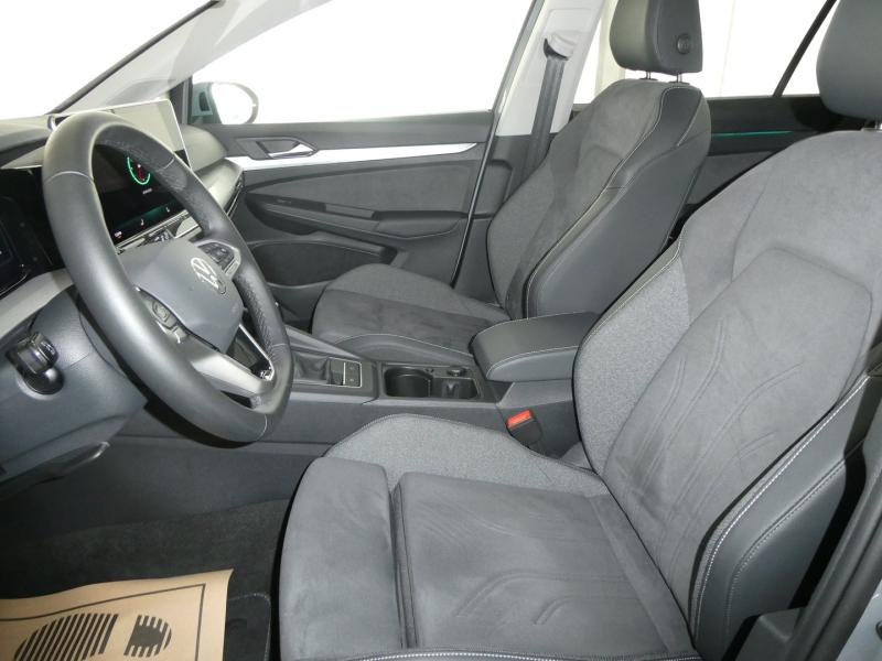 VW Golf Life TSI