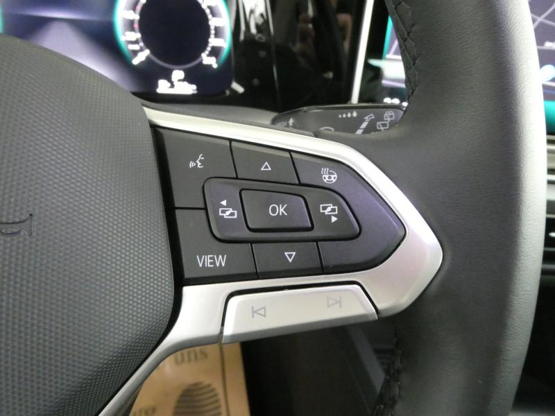 VW Golf Life TSI