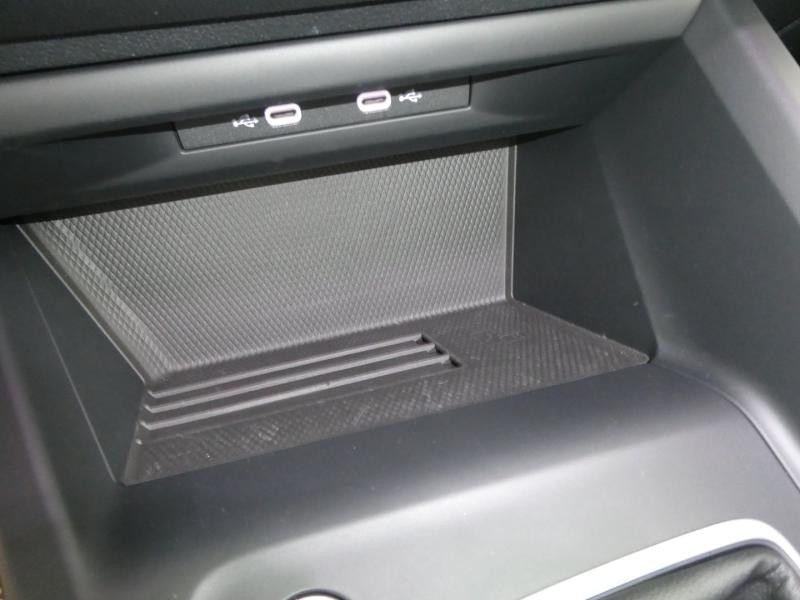 VW Golf Life TSI