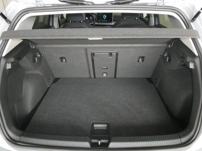 VW Golf Life TSI