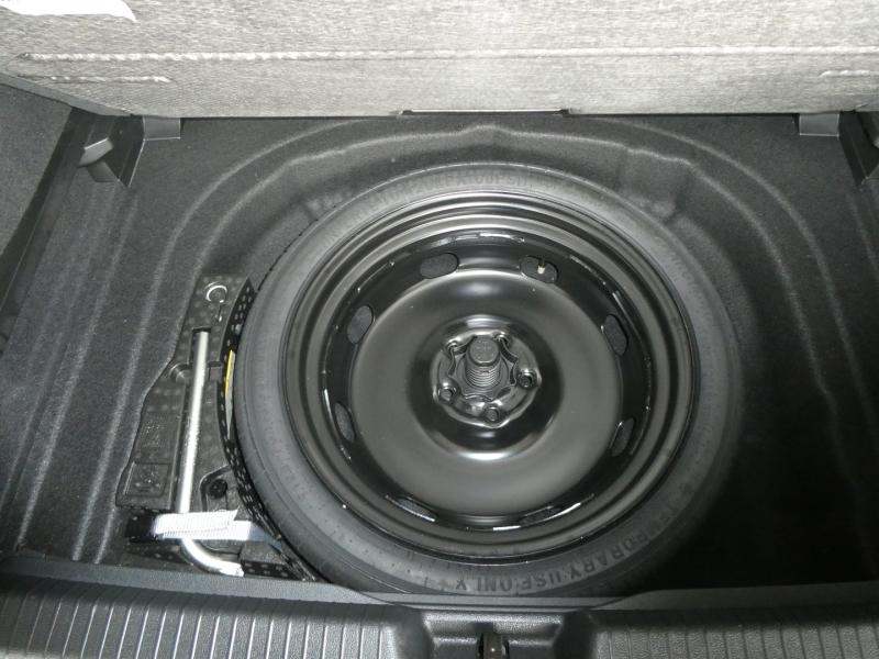VW Golf Life TSI