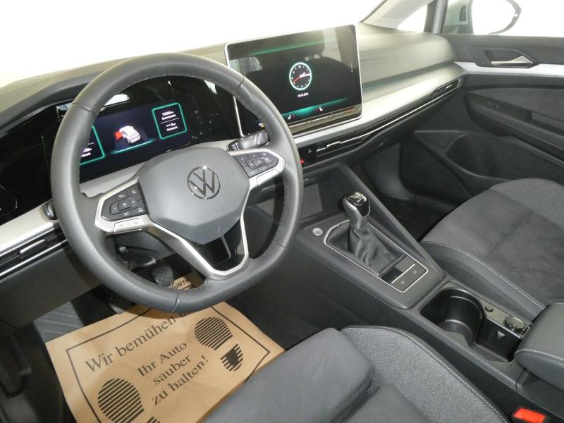 VW Golf Life TSI