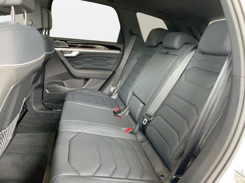 VW Touareg R-Line TDI 4MOTION