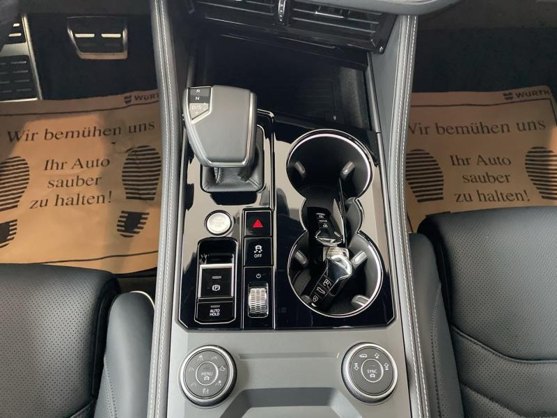 VW Touareg R-Line TDI 4MOTION