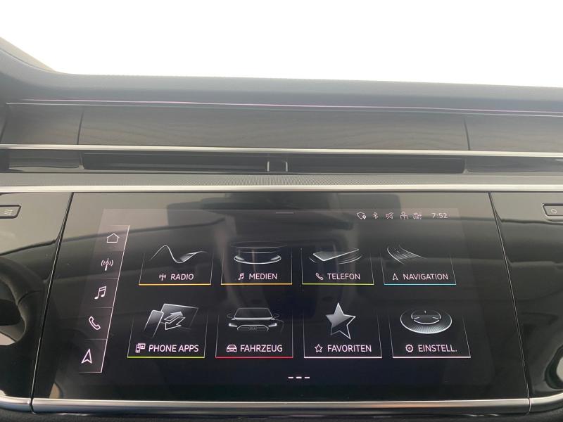 Audi A8  60 TFSI e quattro Lang