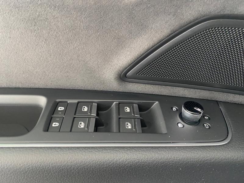 Audi A8  60 TFSI e quattro Lang