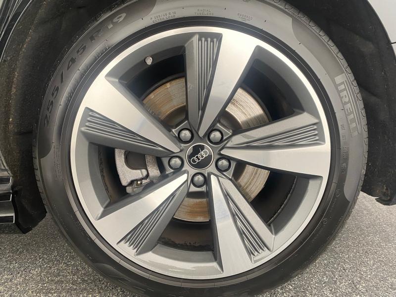 Audi A8  60 TFSI e quattro Lang