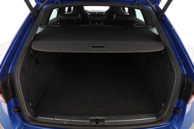 Škoda SUPERB Combi iV SPORTLINE DSG