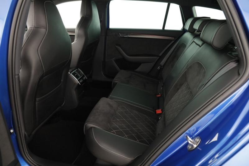 Škoda SUPERB Combi iV SPORTLINE DSG