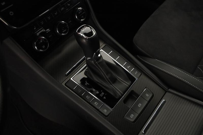 Škoda SUPERB Combi iV SPORTLINE DSG