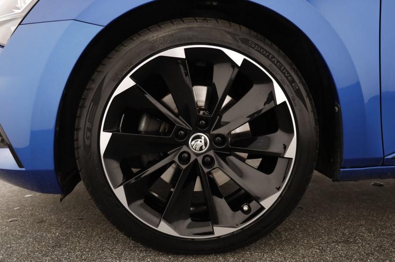 Škoda SUPERB Combi iV SPORTLINE DSG