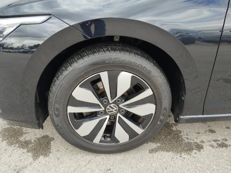 VW Golf Life TSI
