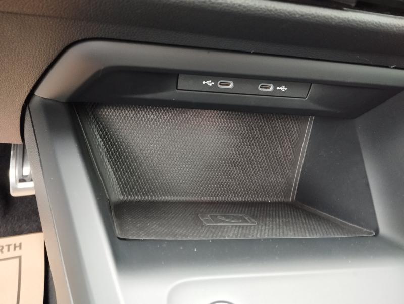 VW Golf Life TSI