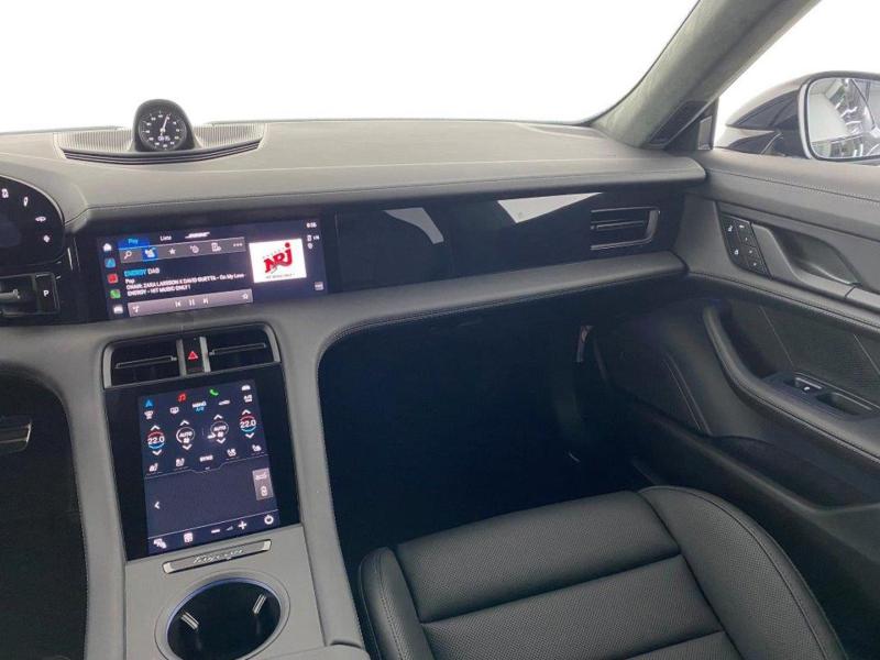 Porsche Taycan Turbo